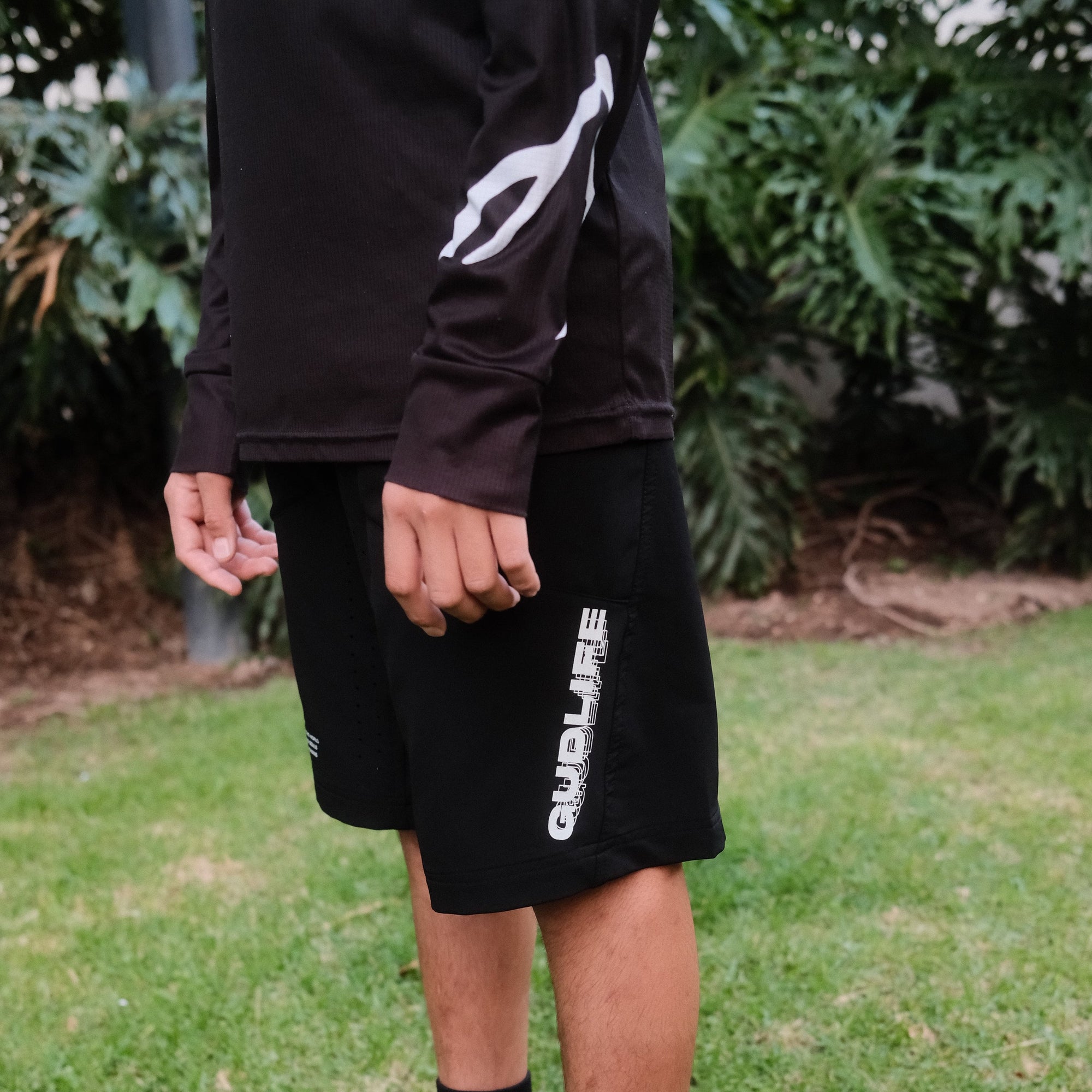 TECH SHORTS KIDS BLACK
