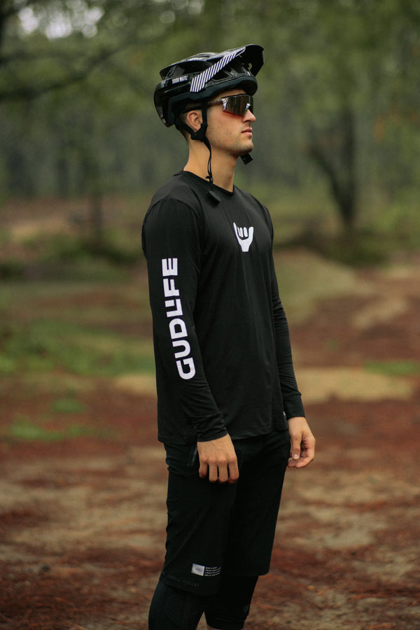 Black kit