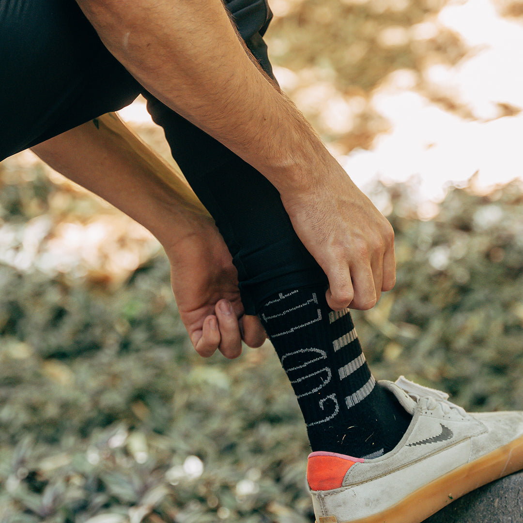 BARCODE GRAY SOCKS